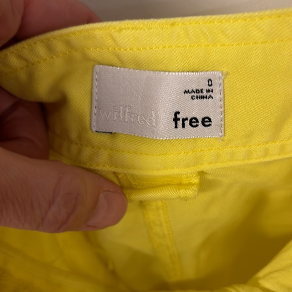 Aritzia Wilfred Free belted high waisted shorts - Picture 11 of 13